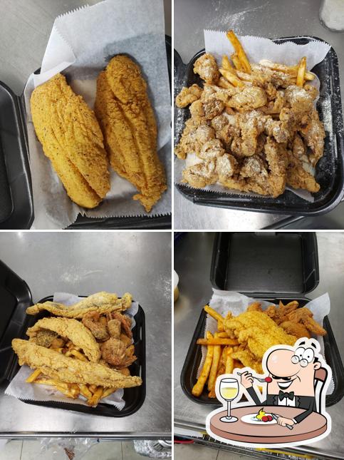 Luna's Chicken N Seafood