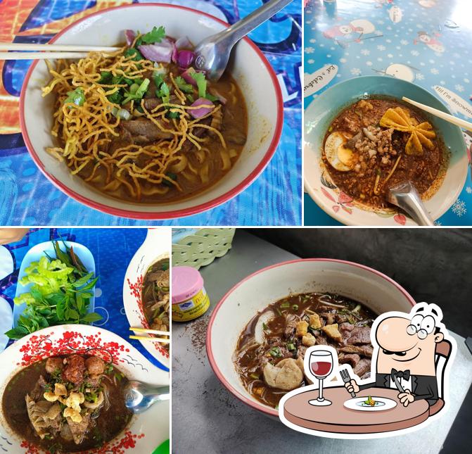 ร้านก๋วยเตี๋ยวเรือ น้ำมันร้าย "อร่อยไม่ต้องปรุง" อาหารตามสั่ง