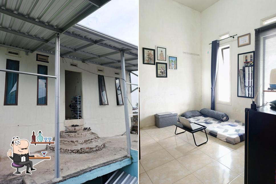 RUMAH KOS DAN SPESIAL ES DEGAN
