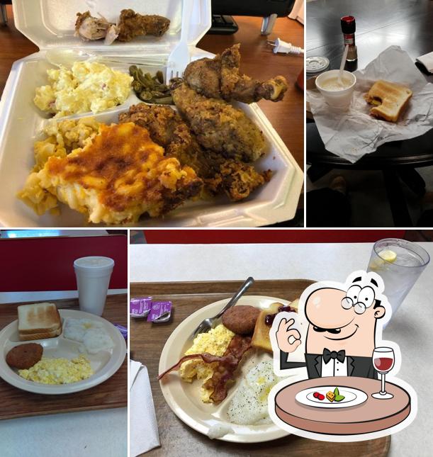 Currents Cafeteria