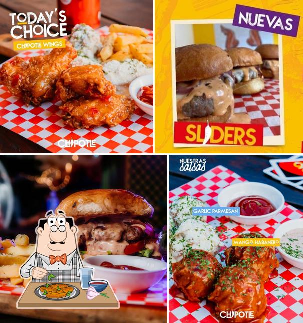 Chipotle Burgers • Plaza Bendeck