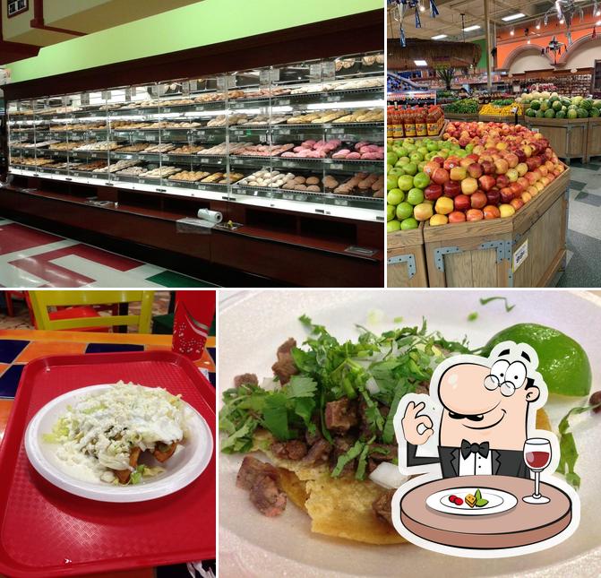 La Plaza Market