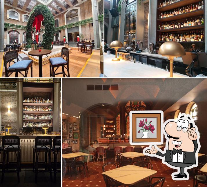 SKOLA Courtyard & Restaurant