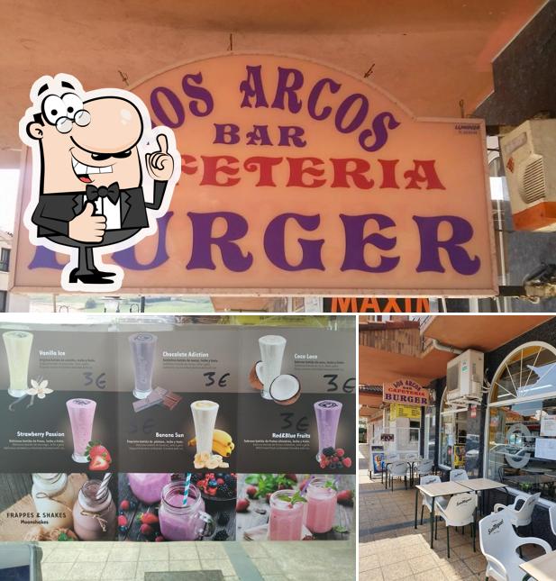 Los Arcos Bar-Café