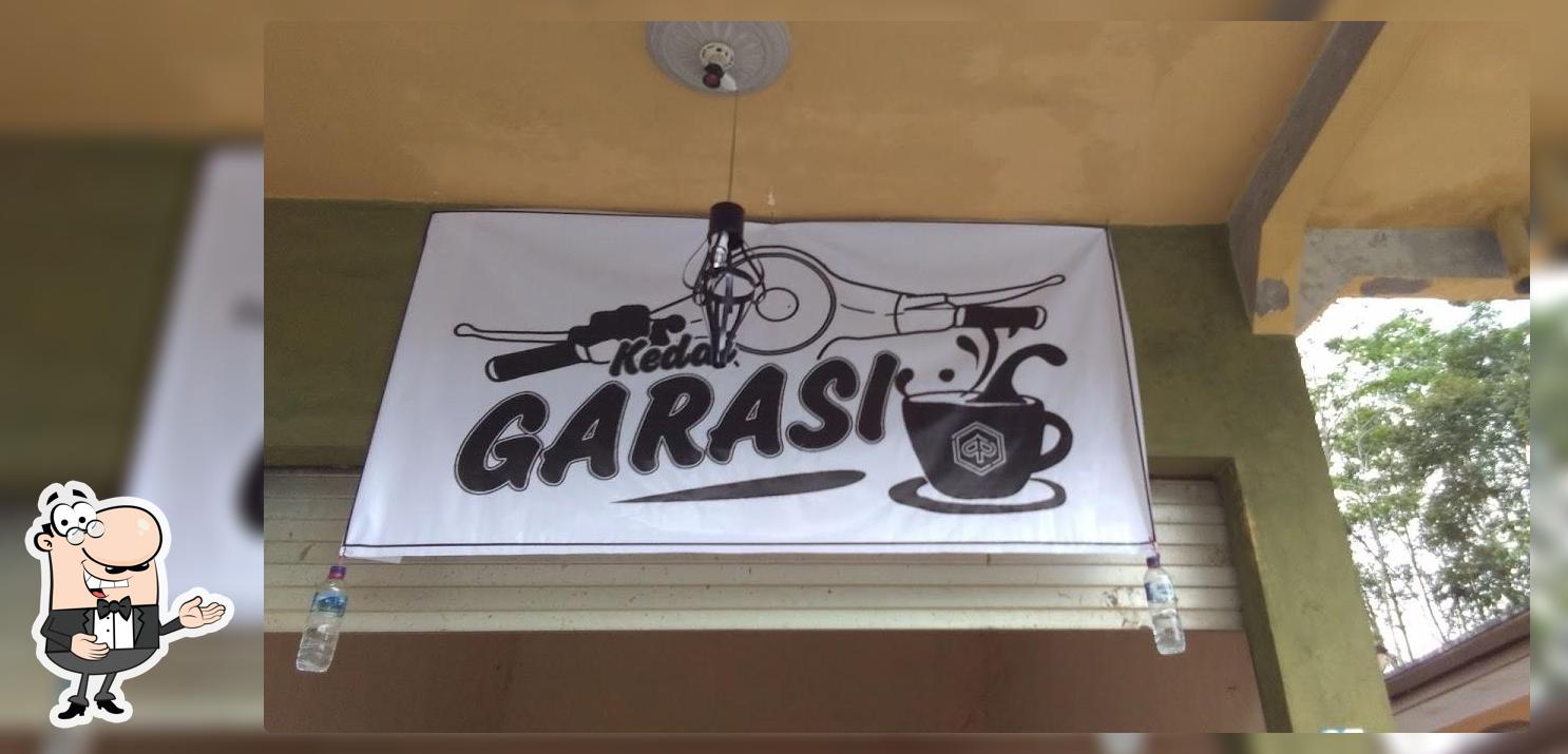 Kedai garasi