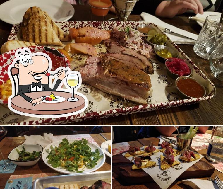 Еда в "Smoke BBQ"