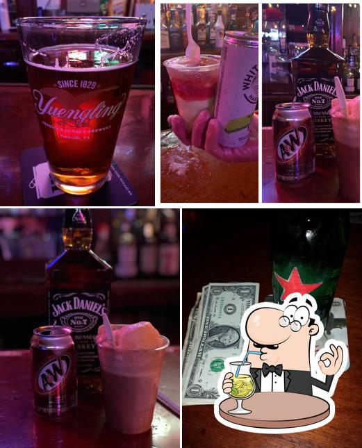 J R's Pub