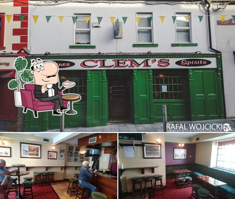 Clems Lounge