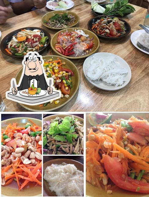 ส้มตำสามพี่น้อง