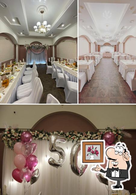 В Сопрано есть внутреннее оформление, еда и многое другое