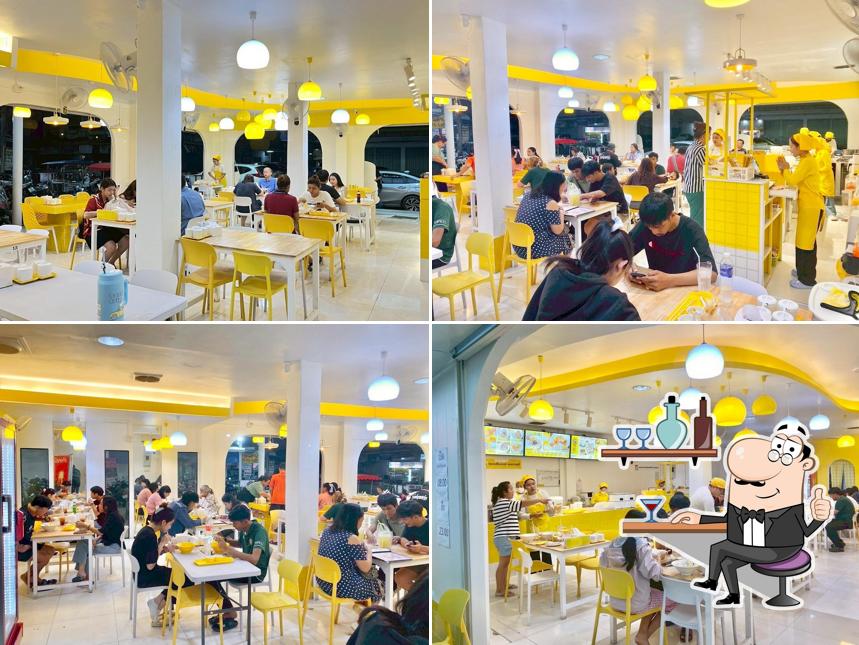เตี๋ยวหมูนัว สาขาตลาดสตาร์ไนท์ TIAW MOO NUA STAR NIGHT ก๋วยเตี๋ยวหมูต้มยำ