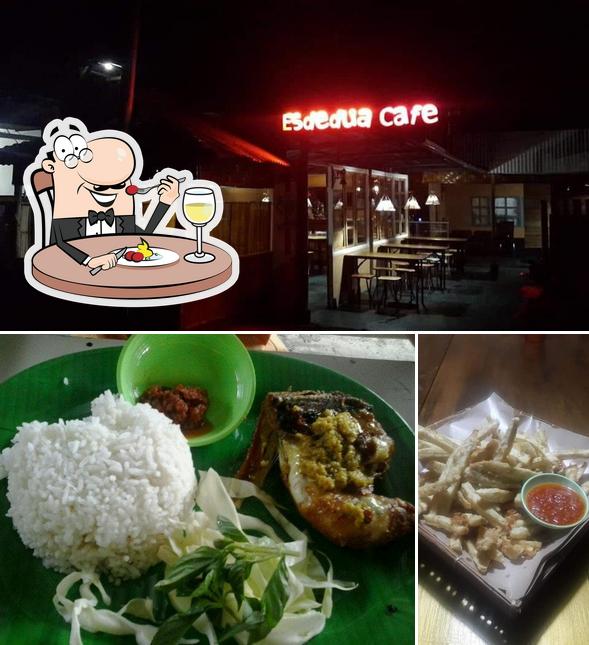 Esdedua Cafe