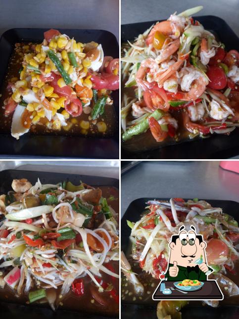 แม่น้อย ส้มตำ