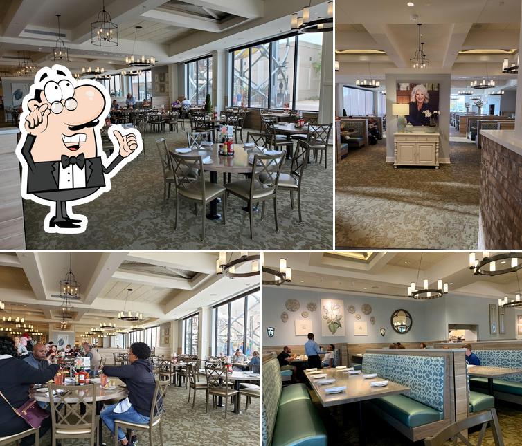 Paula Deen's Family Kitchen