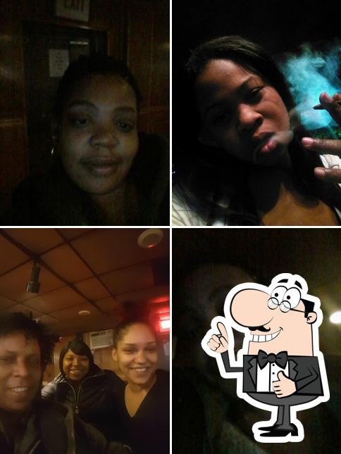 RJ's Bar & Grill