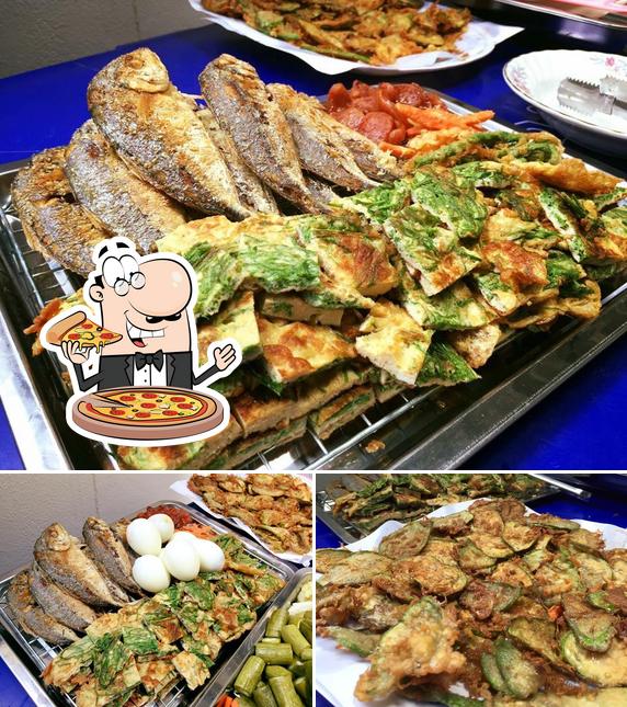 ข้าวคลุกน้ำพริก..รสแซ่บ byนกน้อย