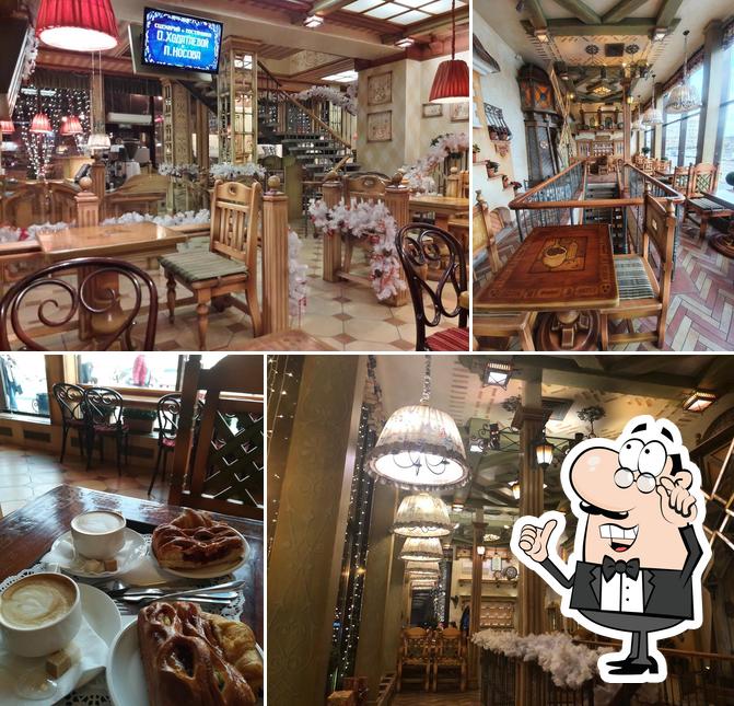 Донна Клара, кафе