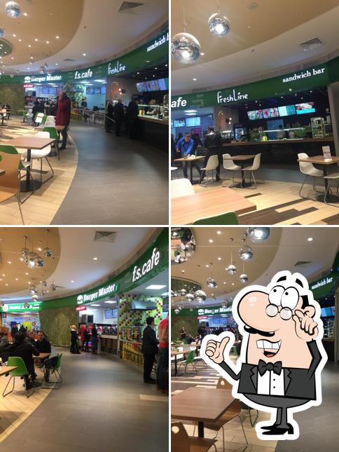Food Court