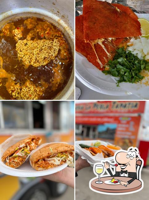 Taqueria La Perla Tapatia (Food Truck)