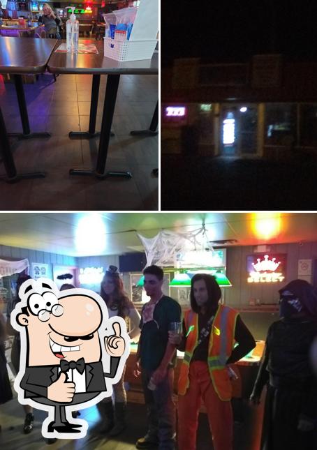 Spinners Tailspin Inn