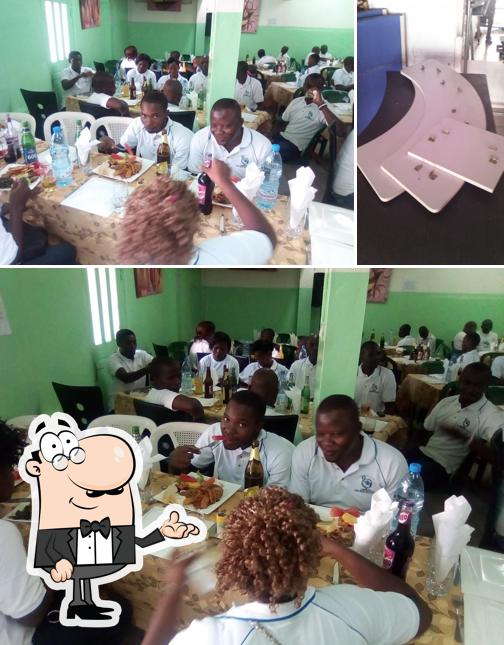 Emach pub, Douala