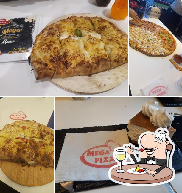 MEGA PIZZA