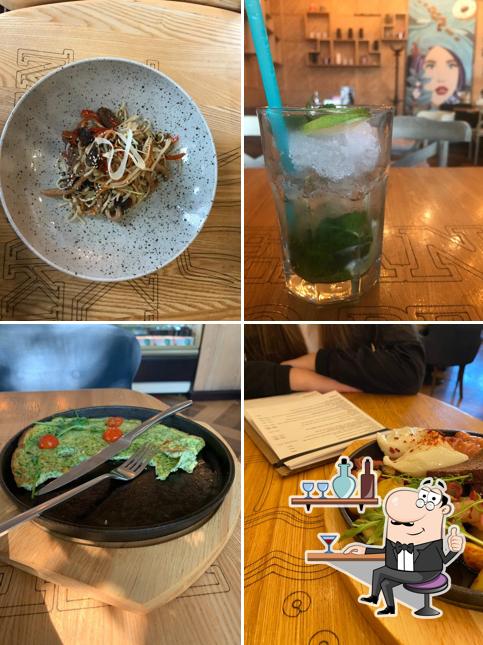 Посмотрите на внутренний интерьер "Кофе кейк"