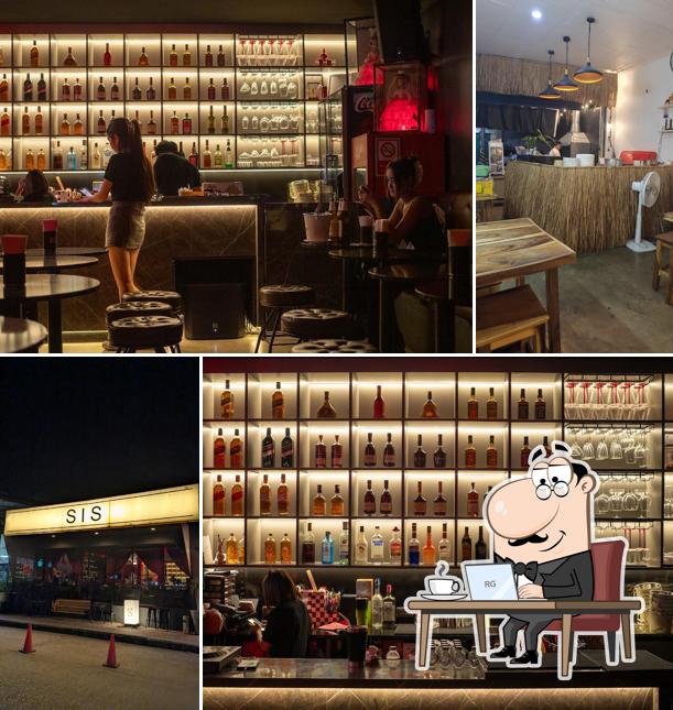 SIS MUSIC BAR