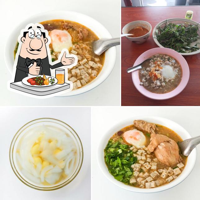 ร้านข้าวต้มไก่ยายอ้วน