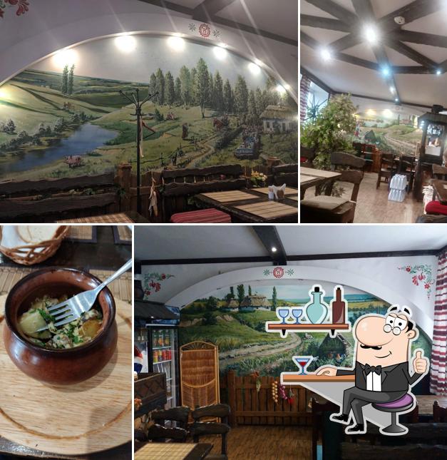 Посмотрите на внутренний интерьер "Семейного кафе Куманец"