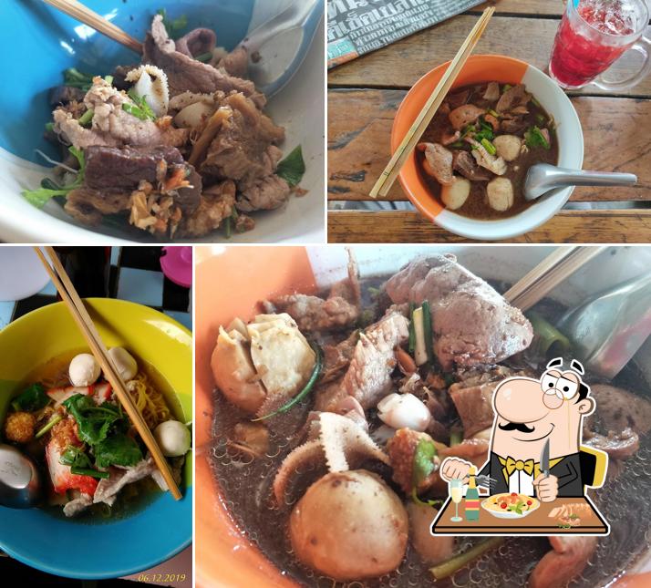 ร้านก๋วยเตี๋ยวลุงดม