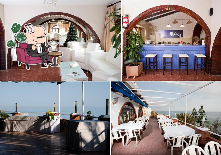 Mesonera de Nerja ( debido al número reducido de mesas no aceptamos reservas, se recomienda venir pronto