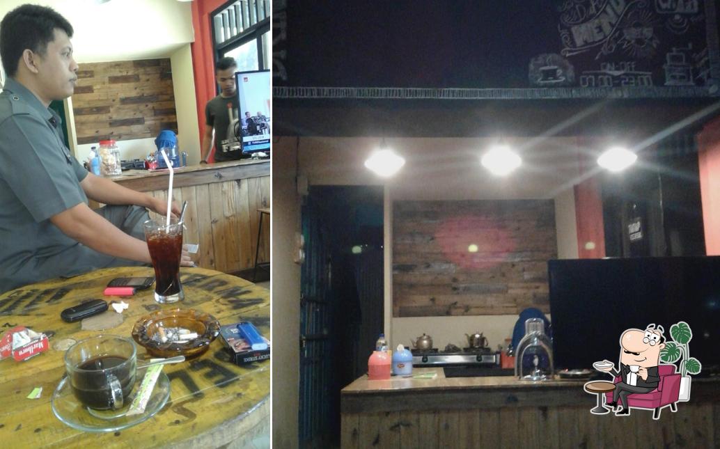 Coffee Shop