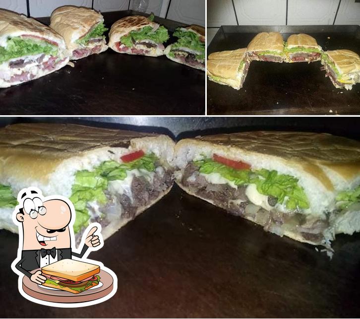 PELARIN LANCHES
