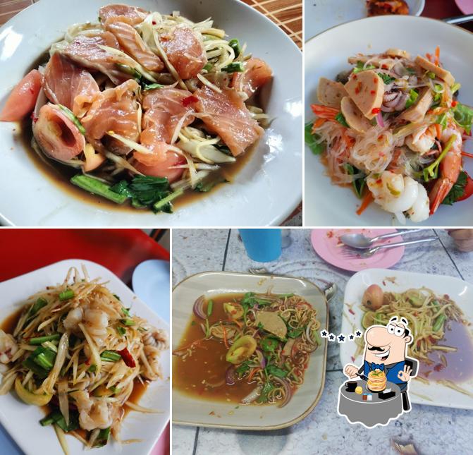 ส้มตำอีสานวันหยุด