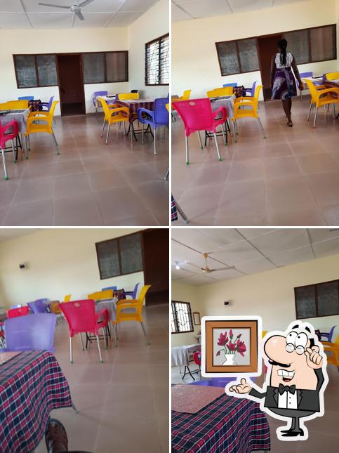 MAZOWAAS Kitchen.