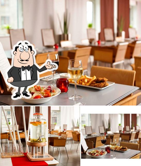 FOGGS KITCHEN AND BAR