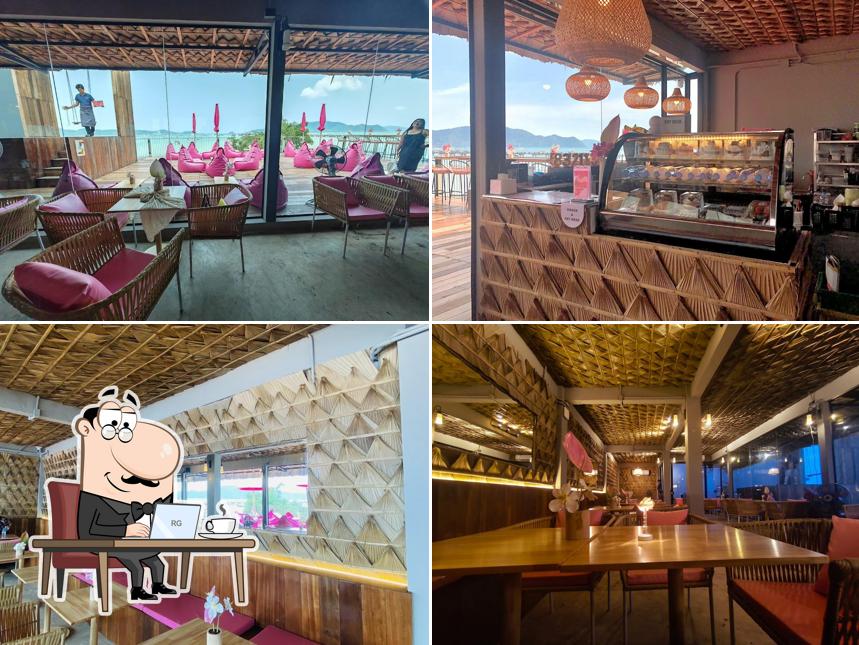 Lhong Bay Cafe Phuket