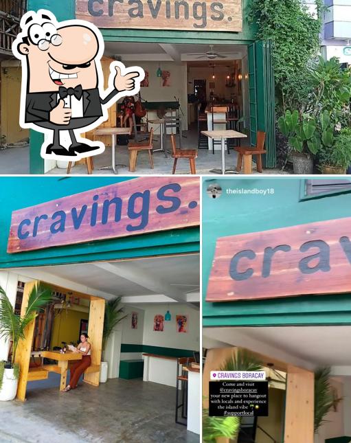 Cravings Bar Boracay