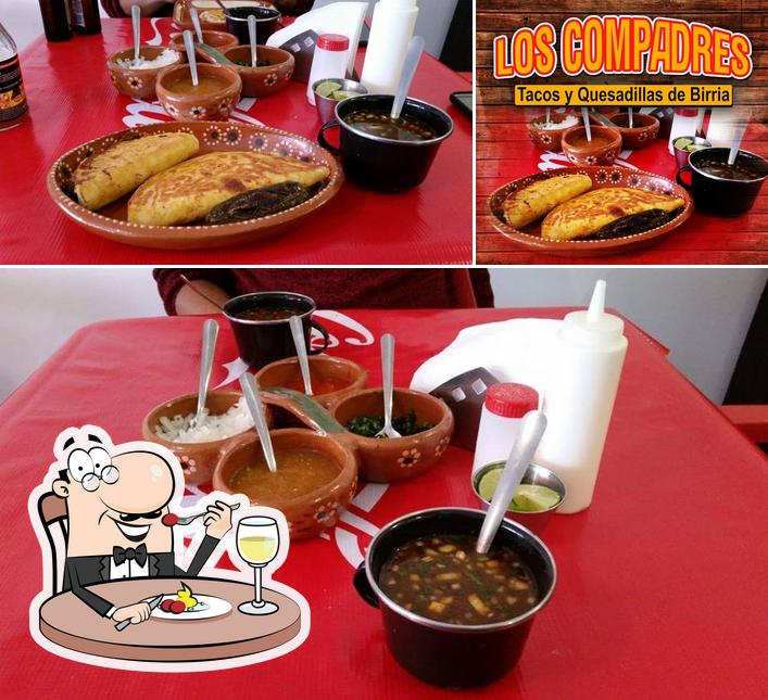 Los Compadres Tacos de birria