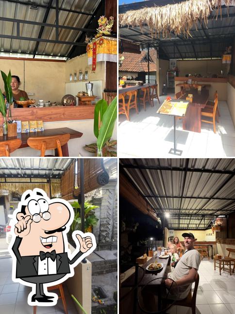 Padma Family Warung