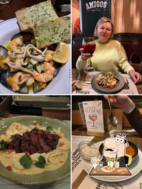 Еда в "Amigos Bar&Grill"