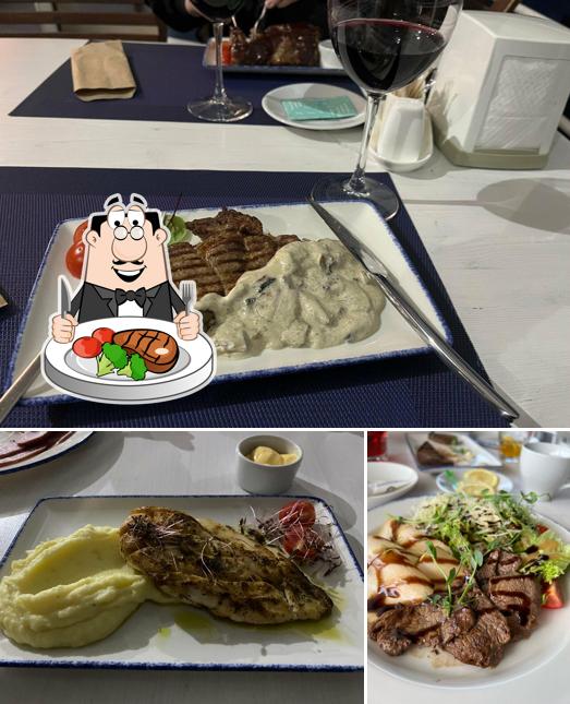 Стейк в "Ресторане Палуба"