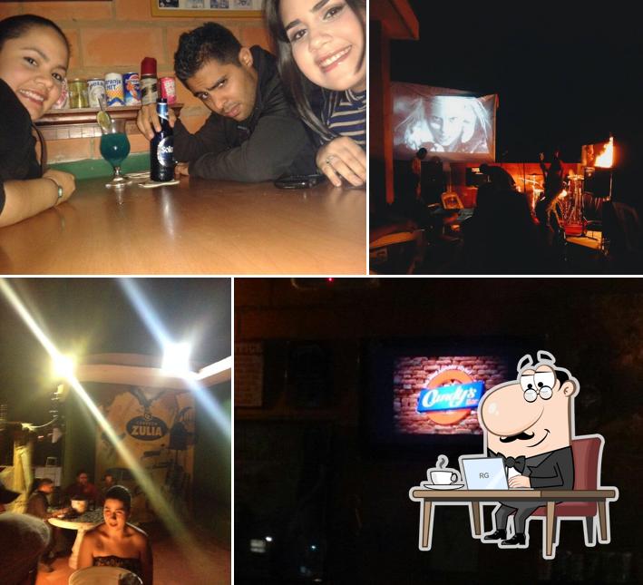 Candy's Bar
