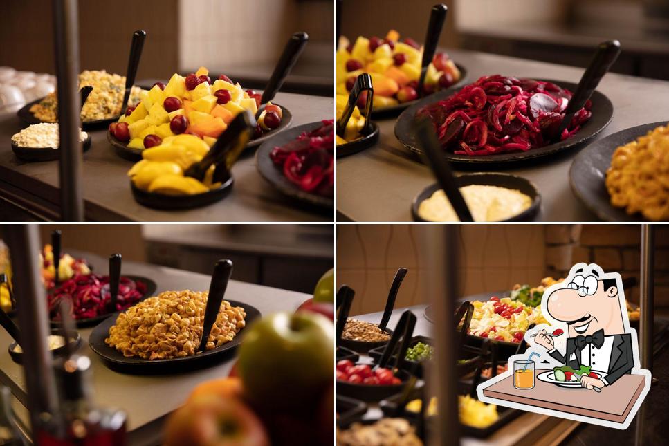 Longhouse Buffet