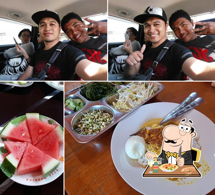 ร้านข้าวแกงคุณต้อย ชาพะยอม