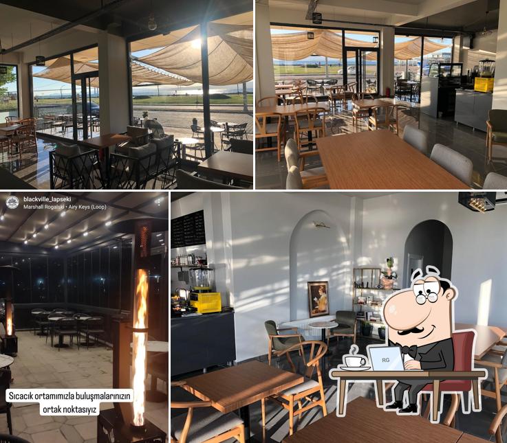 Black Ville Coffee Shop Lapseki