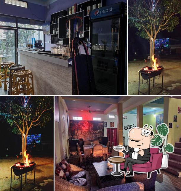Blue Berry Cafe & Restaurant Sunwal