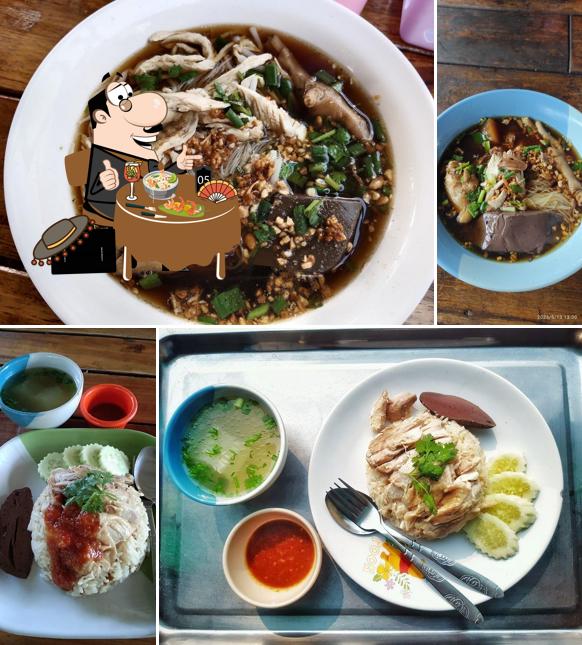ร้าน ก๋วยเตี๋ยวฝรั่ง ข้าวมันไก่ ก๋วยเตี๋ยวหมูแดง