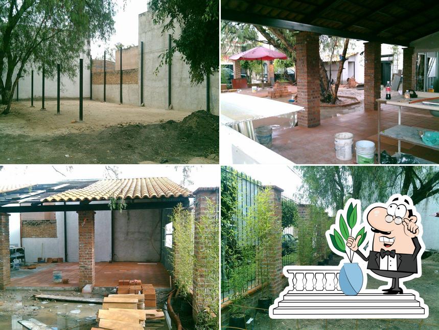 Las Moras Café